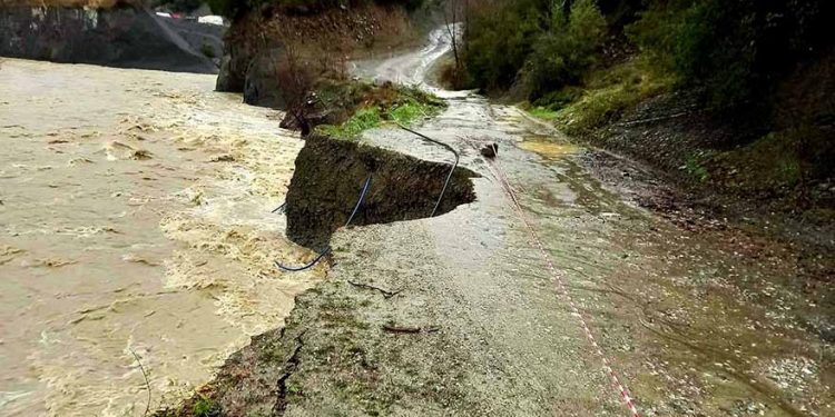 Άμεσες οι παρεμβάσεις της Πολιτικής Προστασίας
