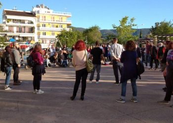 Αντιδράσεις στην επιχειρούμενη μετατροπή της παιδικής χαράς σε χώρο στάθμευσης