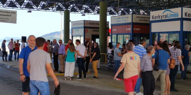 Σαφείς δεσμεύσεις, αλλιώς κλιμάκωση των κινητοποιήσεων