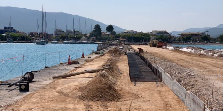 Αποκατάσταση προσήνεμου μώλου του υφιστάμενου καταφυγίου Πλαταριάς