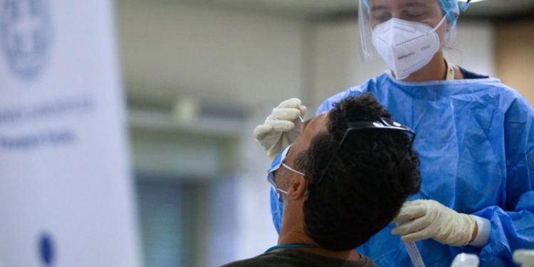 Κορωνοϊός: 20.409 νέα κρούσματα – 570 στην Ήπειρο, 59 στη ΠΕ Θεσπρωτίας