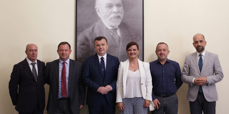 GIOGIAKAS-ALBANIA-KEFALA