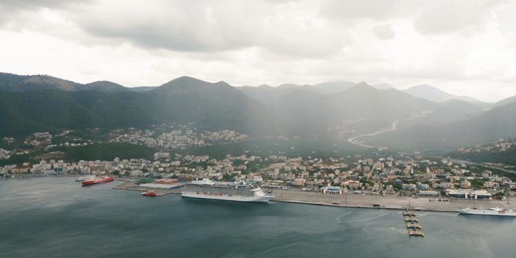 krouazieroploio_igoumenitsa