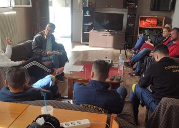 κκε παραμυθια-episkepsi