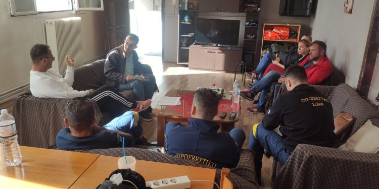 κκε παραμυθια-episkepsi