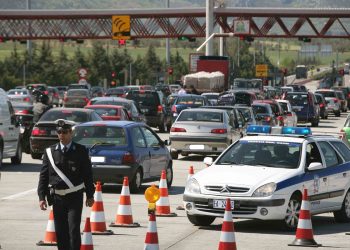 troxaia-kinhsh-diodia-exodos-kykloforia-police-111