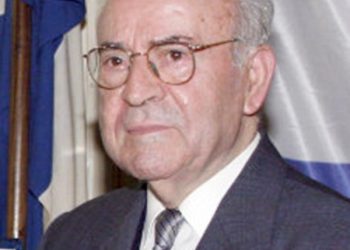 LAZAROY-AXILLEAS
