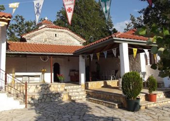 moni_mixlas_paramythias