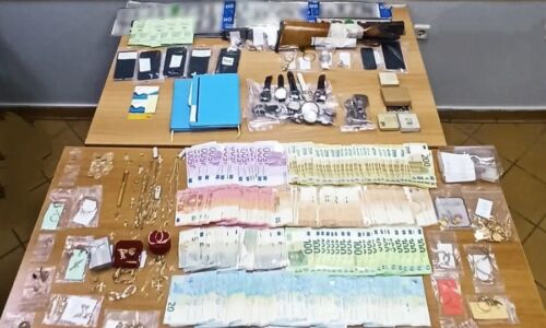 speira-apateonon-dei-