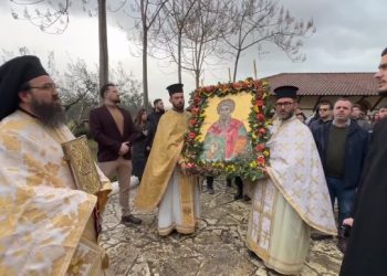 Κατανυκτική λιτάνευση της εικόνας στη Μονή του Αγίου Βλασίου