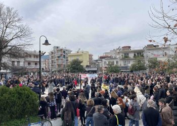 Μαζική πορεία οργής για το έγκλημα στα Τέμπη