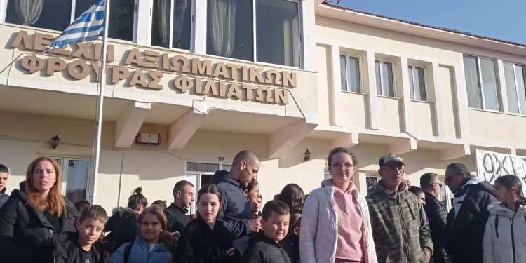 Η Θεσπρωτία «κατεβάζει ρολά»