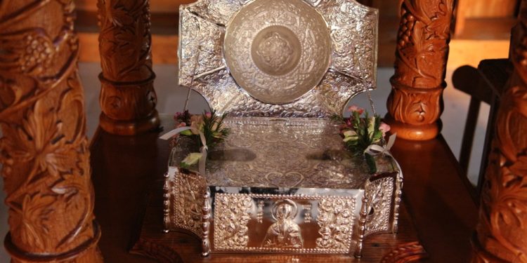 25 χρόνια από τη μεταφορά τεμαχίου του λειψάνου του αγίου Δονάτου στην Παραμυθιά