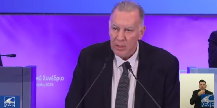 Αιχμηρή παρέμβαση Π. Νταή στο συνέδριο της ΚΕΔΕ