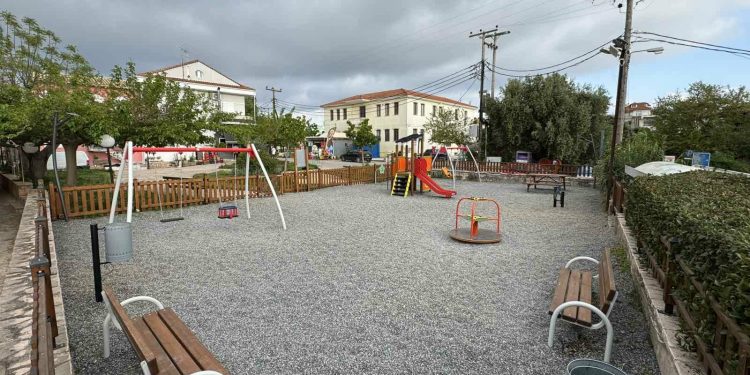 Στη διάθεση των παιδιών η πλήρως ανακατασκευασμένη παιδική χαρά στην Πέρδικα μετά τη Δωρεά του ξενοδοχειακού ομίλου MarBella Collection