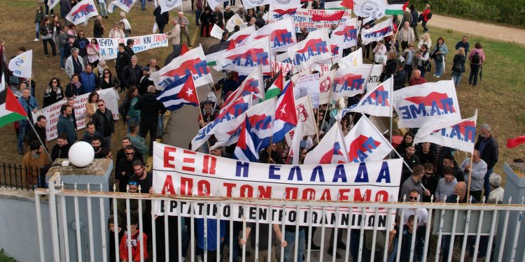 Μαζική αντιπολεμική κινητοποίηση έξω από τη ΝΑΤΟϊκή βάση του Ακτίου