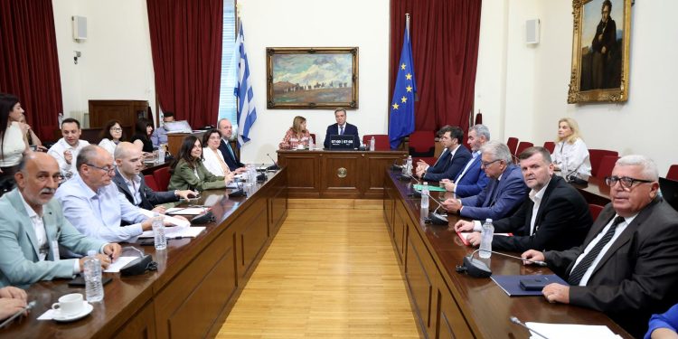 Η Θεσπρωτία στη Βουλή ως πρότυπο ανάπτυξης των υδατοκαλλιεργειών