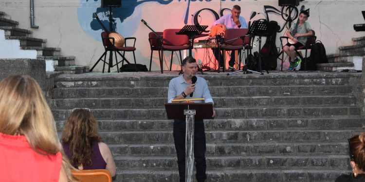 Το Δημοτικό Ωδείο Φιλιατών ολοκλήρωσε τη σχολική χρονιά με μια ξεχωριστή επετειακή μουσική βραδιά