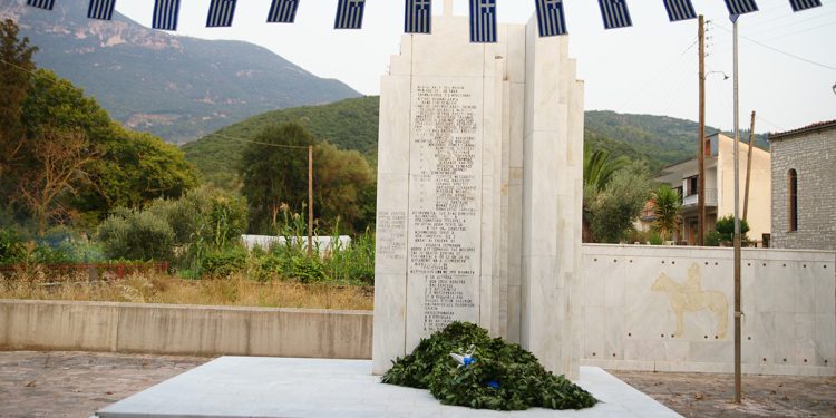 Tιμήθηκε η ιστορική μάχη της Μενίνας