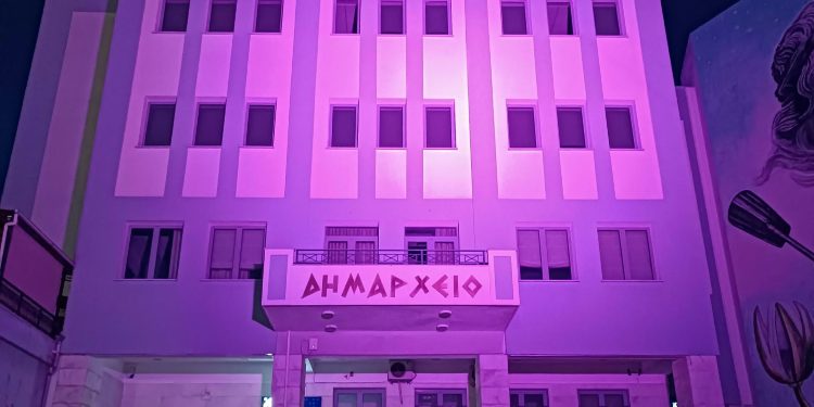 Ροζ μηνύματα ζωής και πρόληψης στην Ηγουμενίτσα